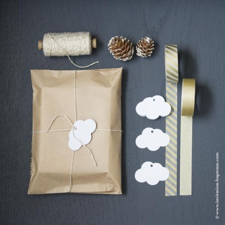 Etiquettes motif nuage en papier blanc - lot de 10 - Boites de dragées et étiquettes pour cadeaux papeterie religieuse God sa...