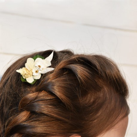 Peigne cheveux CASTILLE 2 cm - Fleurs séchées crème et eucalyptus - Couronne de tête et peigne à cheveux Godsavetheking