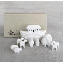Petite Arche de Noé en porcelaine avec 10 personnages - Nouveautés Godsavetheking